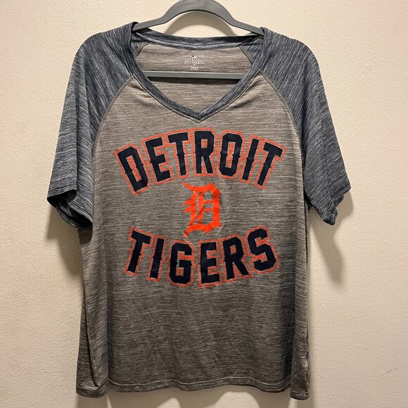 Detroit Tigers Baseball Ladies Top Genuine Merchandise Campus Lifestyle  1X - Picture 1 of 7